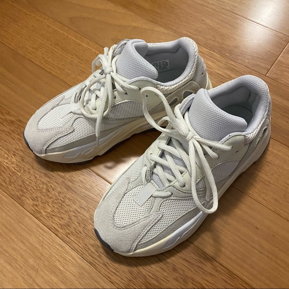 Yeezy 700s Analog SOLD - Picture 2 of 5